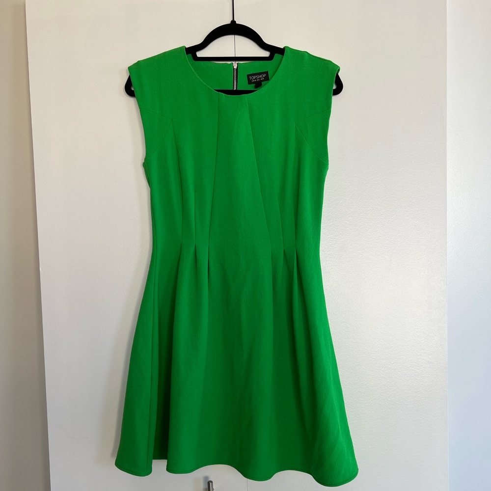 Kelly Green Topshop Pleated Short Sleeve Skater Dress